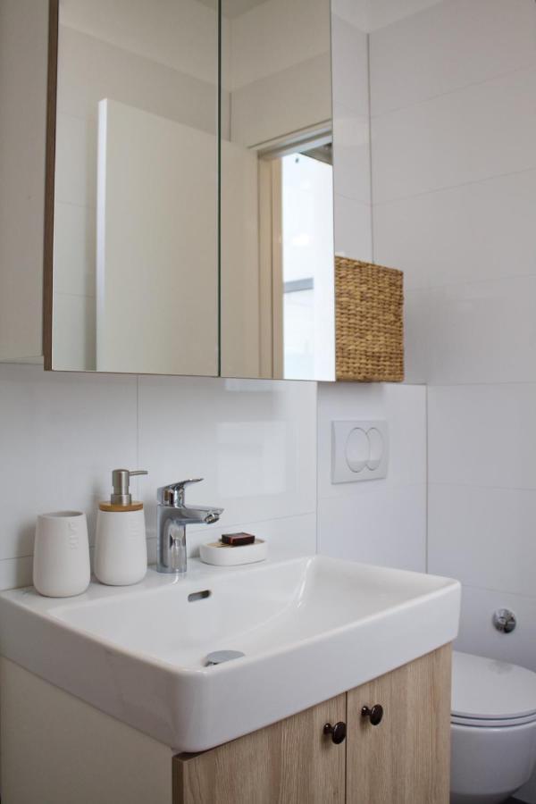 Apartment Cozy Seaside Apartment With Private Pool & Terrace Split